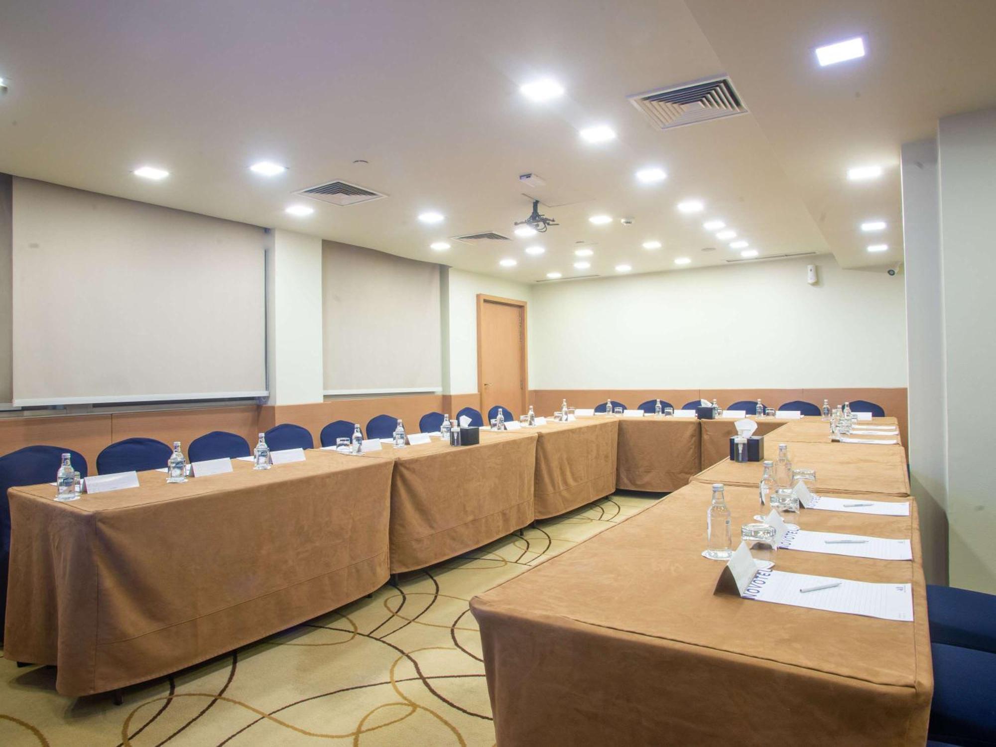 Novotel Cairo El Borg Экстерьер фото